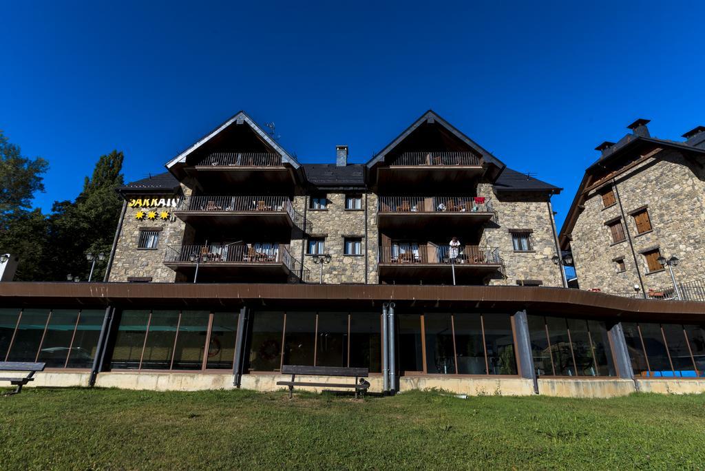 Aparthotel Sarrato Sallent de Gállego Dış mekan fotoğraf